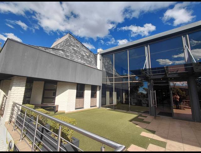 149M² OFFICE TO LET IN HURLINGHAM